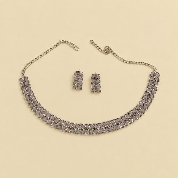Leaf Pattern Stone Choker Set