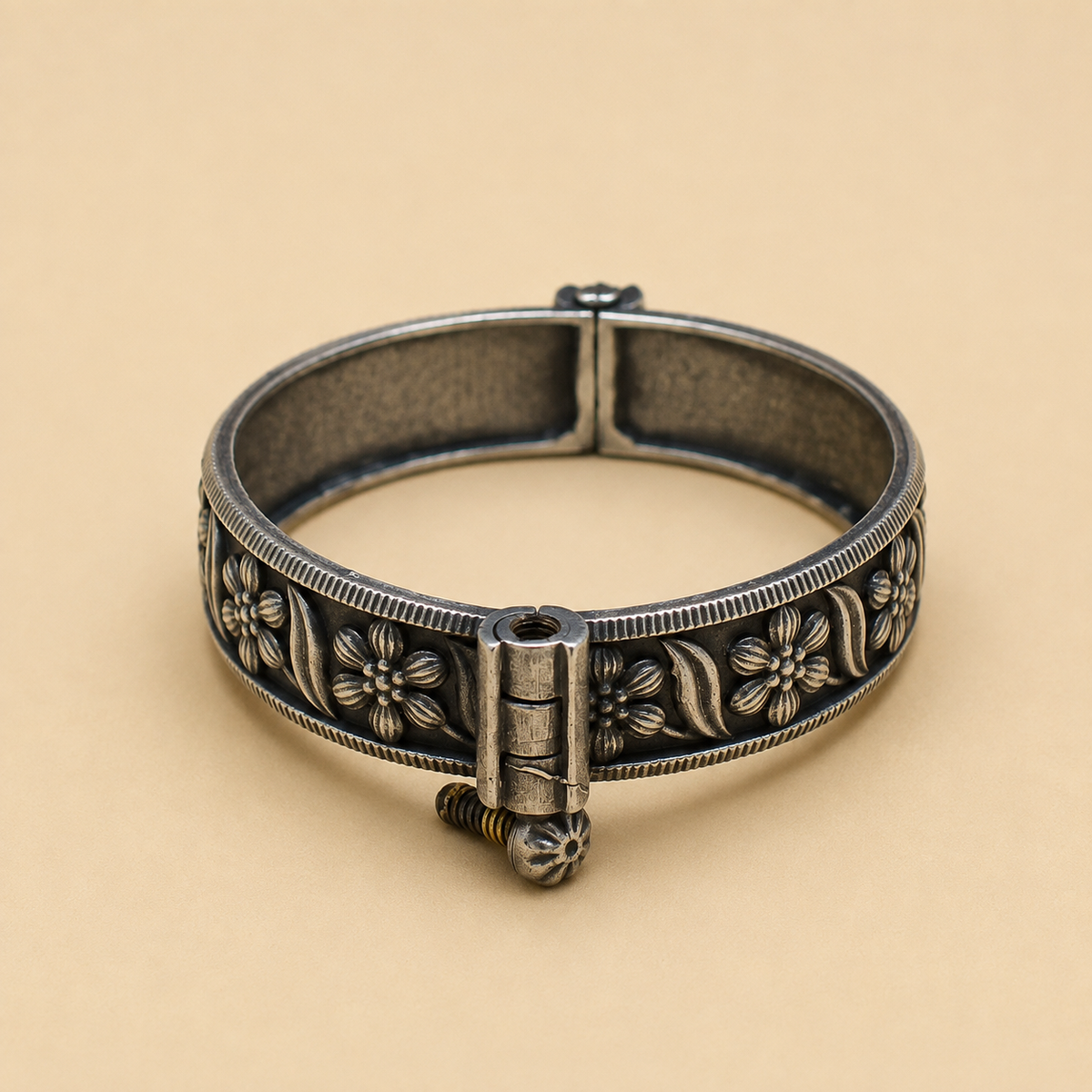 Carved Floral Screw Bangle