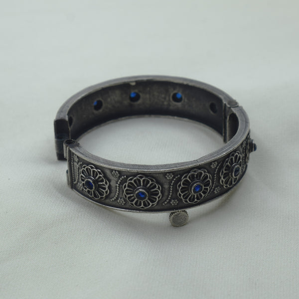 Floral Medallion Blue Stone Kada