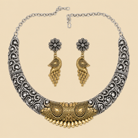 Two-Tone Carved Collar Hasli Set