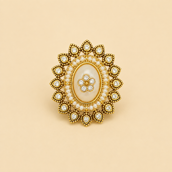 Vintage Oval Scalloped White Ring | Adjustable
