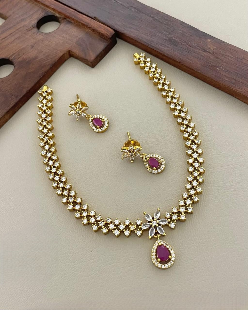 Nitya Crystal Asymmetric Floral Set